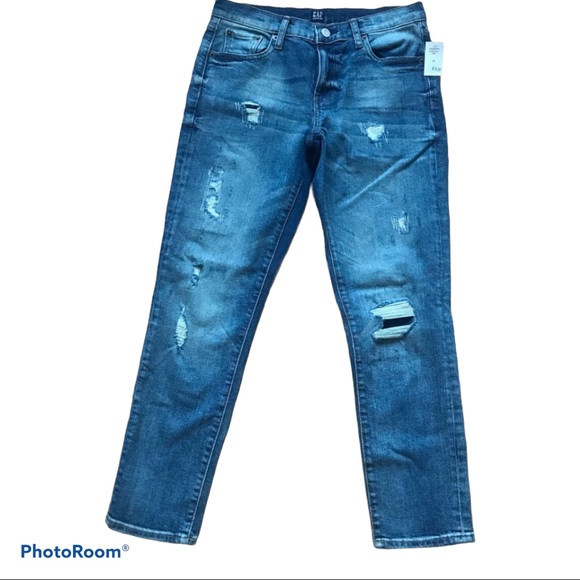 GAP Denim - NWT GAP Best Girlfriend Distressed Jeans Mid Wash Relaxed Fit Women’s Size 25